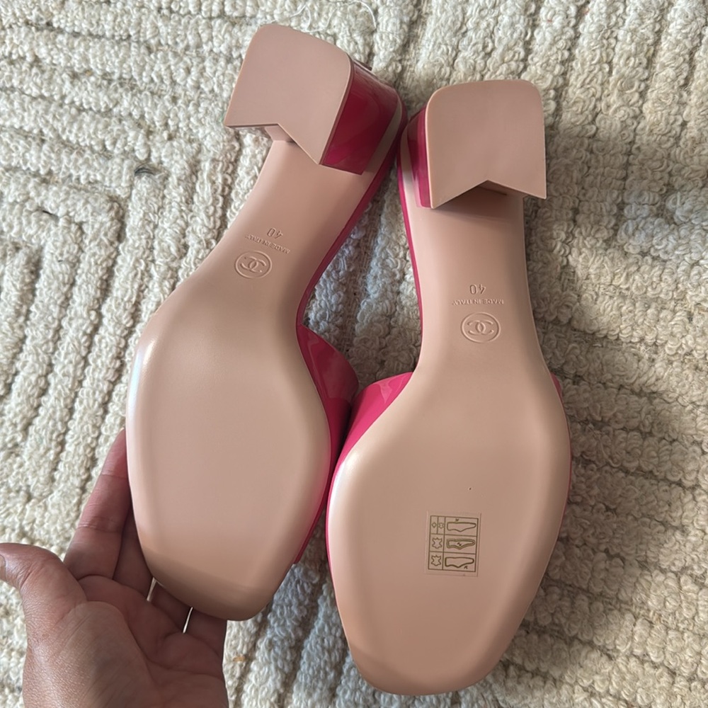 BNLimited Edition Polly Pocket Chanel CC Patent Calfskin Pink Mules sz40!Fit 8.5 - Picture 3 of 5